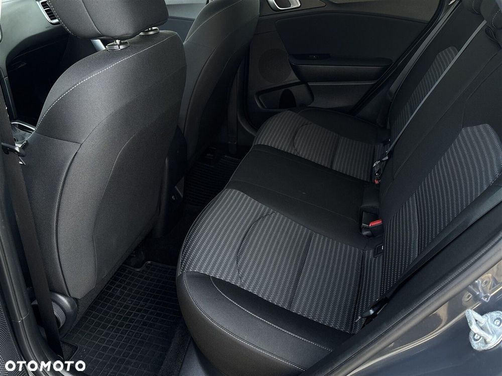 Kia XCeed 1.5 T-GDI M DCT - 12