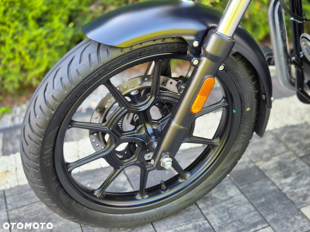 Royal Enfield Meteor - 28