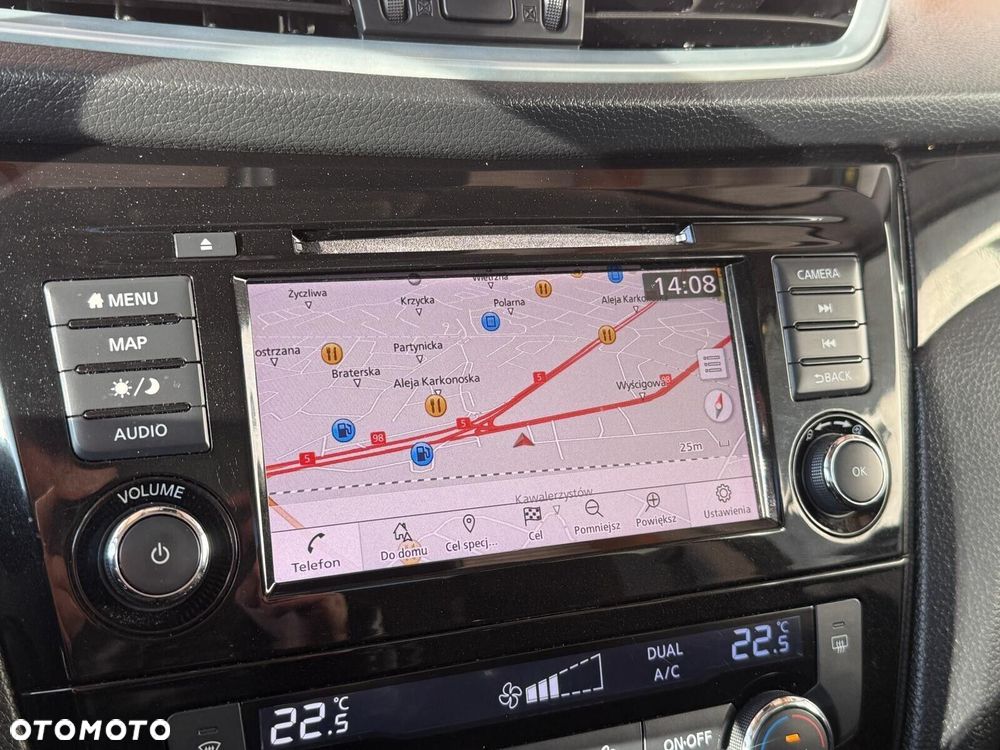Nissan Qashqai 1.3 DIG-T N-Connecta DCT - 23
