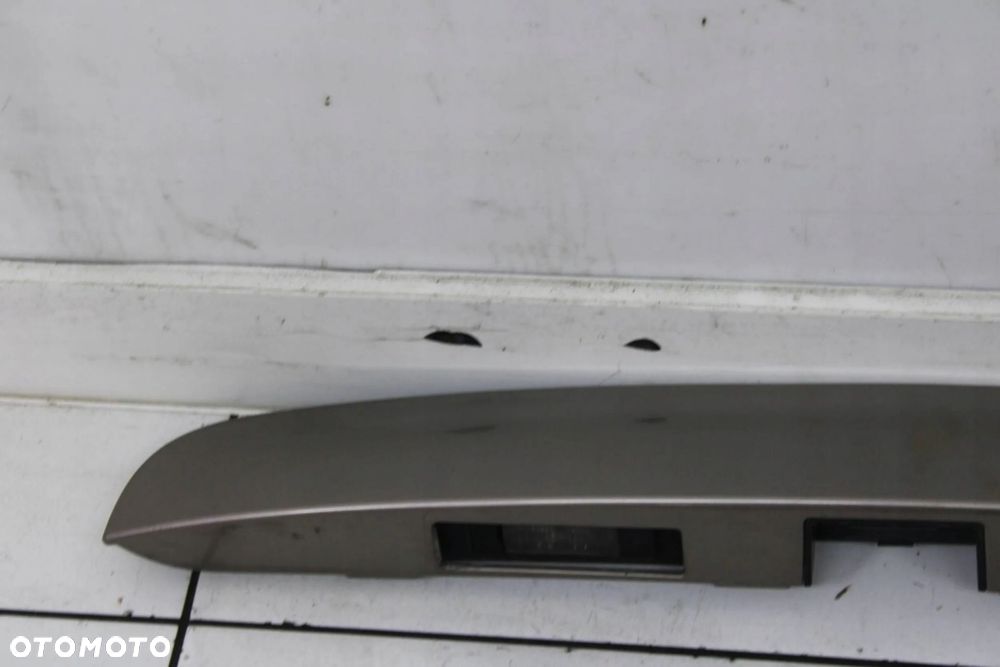 NISSAN NOTE E11 06R- BLENDA LISTWA KLAPY BAGAŻNIKA TYŁ TYLNA C30 - 4