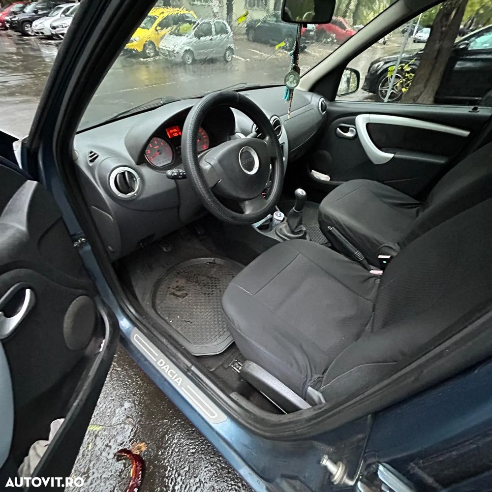 Dacia Logan 1.6 MPI Laureate - 8