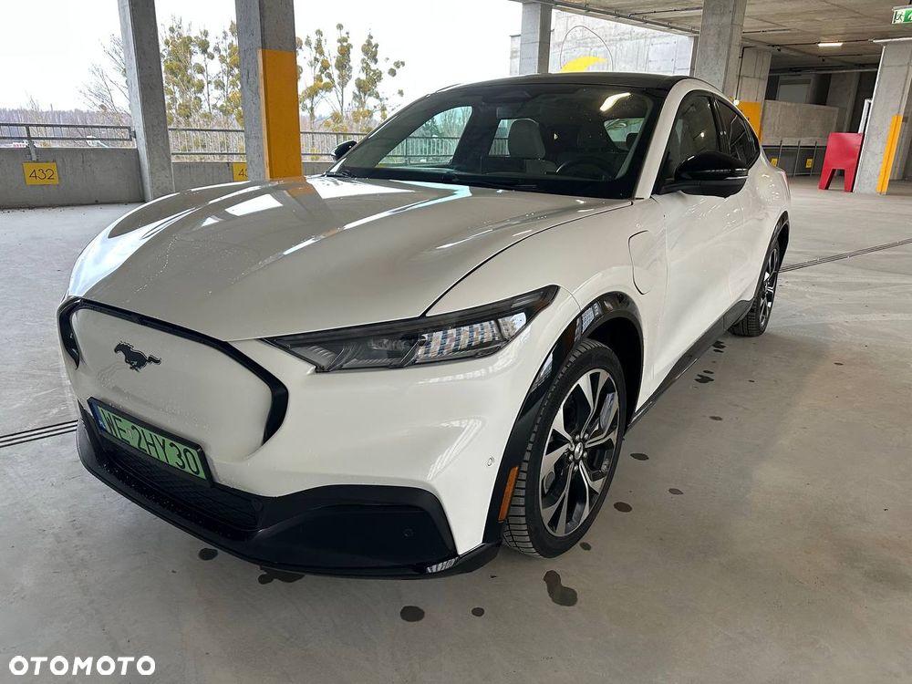 Ford Mustang Mach-E AWD PREMIUM - 3