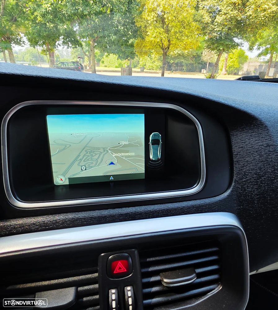 Volvo V40 2.0 D2 Volvo Ocean Race Geartronic - 36