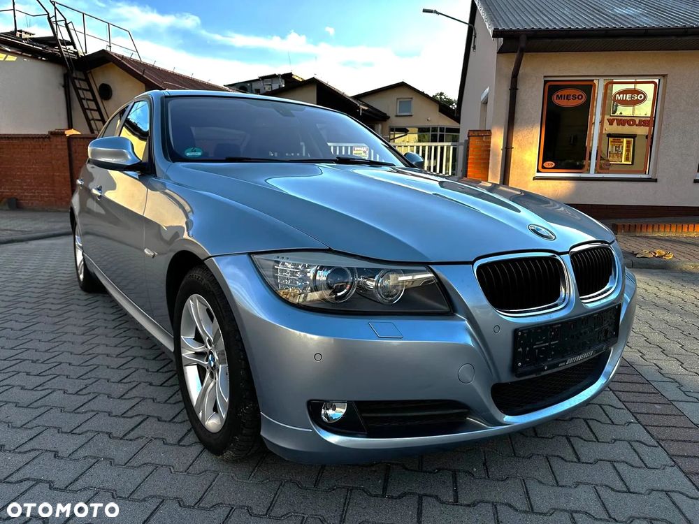 BMW Seria 3 320i Edition Exclusive - 7