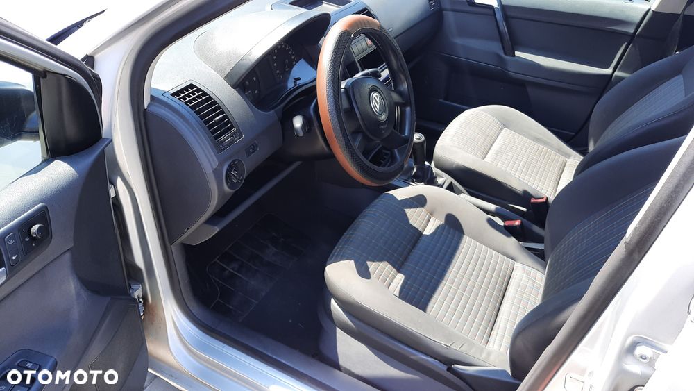 Volkswagen Polo - 5