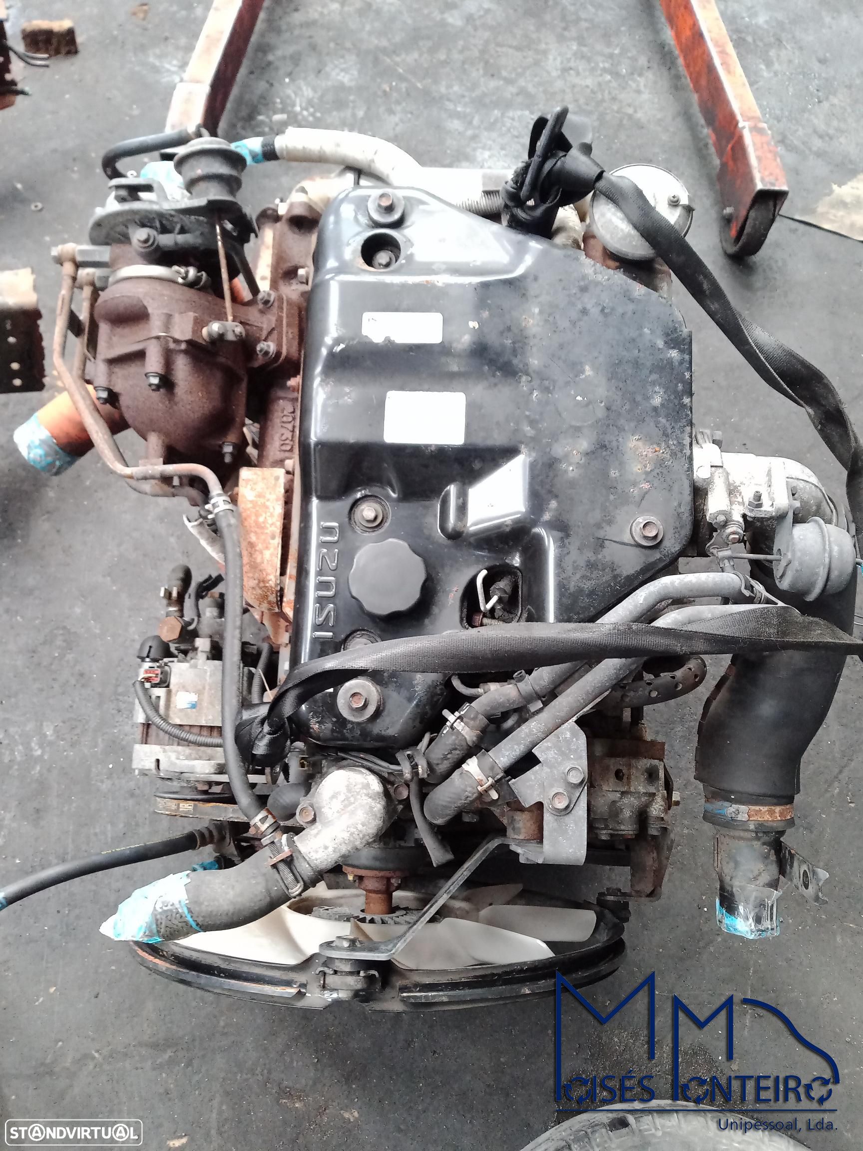 Motor e caixa Isuzo 3.0 Ditd 4JH1-X - 1