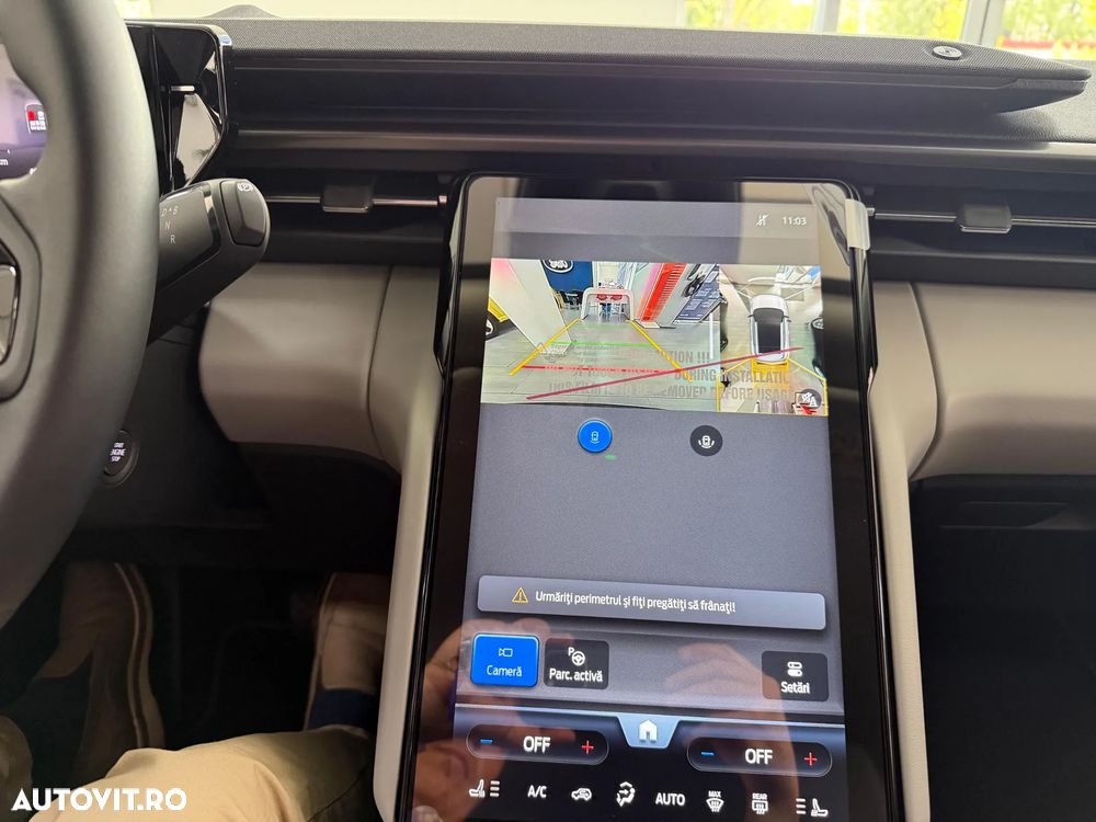 Ford Explorer RWD 77 kWh Extended Range Select - 23