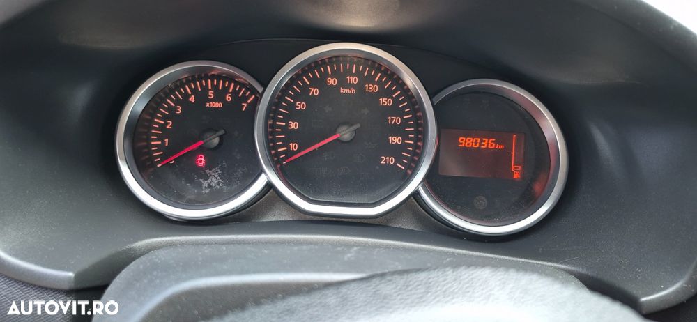 Dacia Logan TCe 90 MT5 Comfort - 4