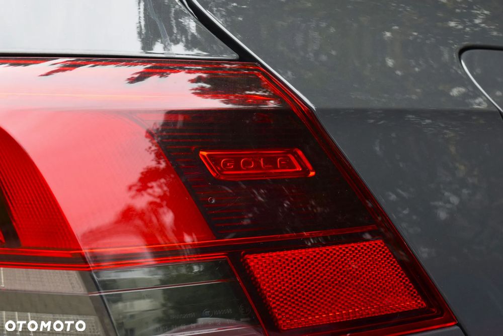 Volkswagen Golf - 17