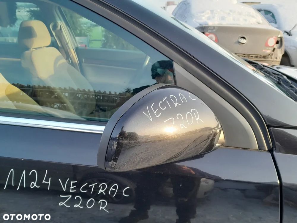 Lusterko Prawe Opel Vectra C Kolor: Z20R Europa - 1