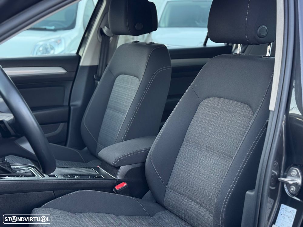 VW Passat Variant 2.0 TDi Confortline DSG - 15