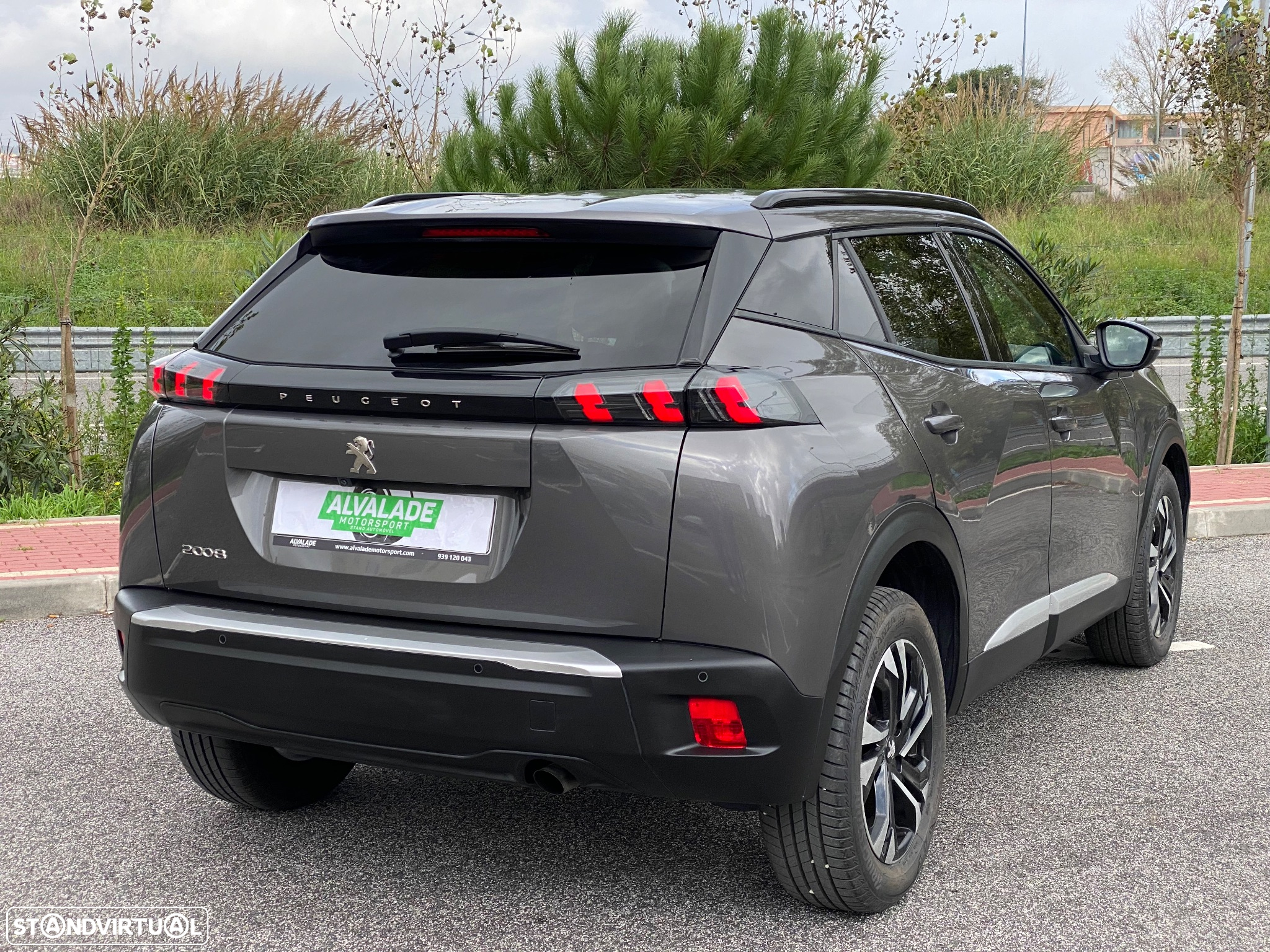 Peugeot 2008 1.2 PureTech Allure Pack - 6