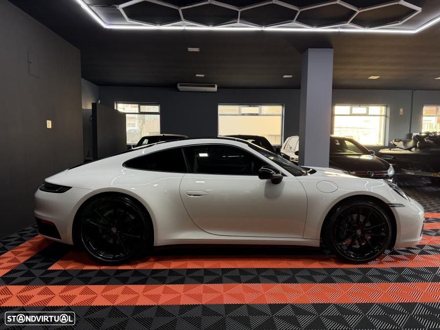 Porsche 911 (992) Carrera PDK - 4