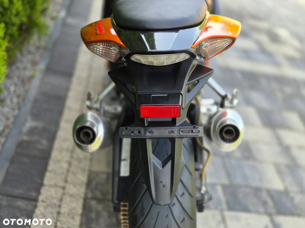 Suzuki GSX-R - 24