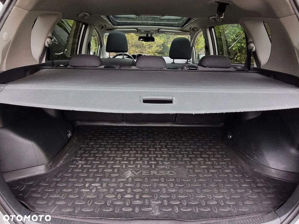 Toyota Verso 1.6 Premium - 21