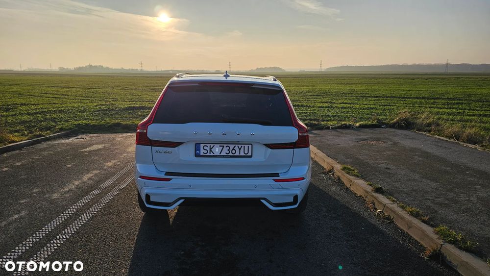 Volvo XC 60 B4 D AWD R-Design - 9