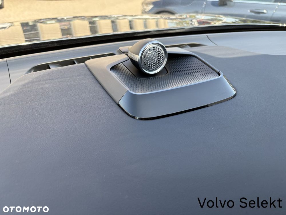 Volvo EX90 - 16