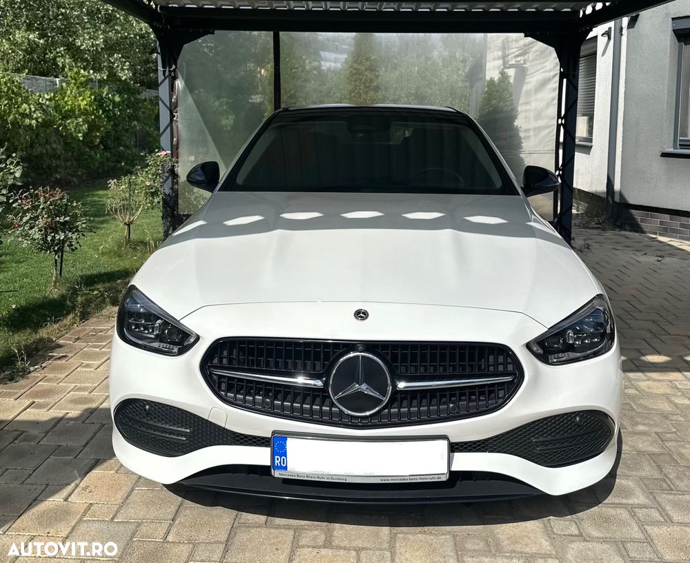 Mercedes-Benz C 300 4Matic T 9G-TRONIC - 2