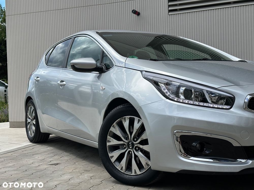 Kia Ceed 1.6 CRDi L Business Line - 11