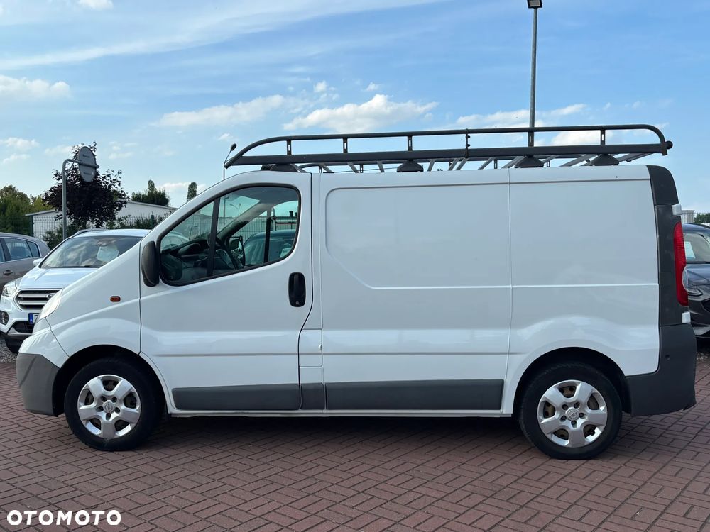Opel VIVARO - 9