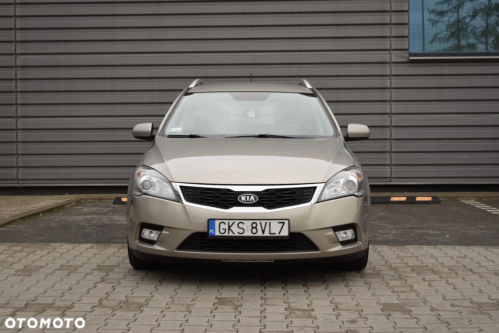 Kia Ceed 1.6 Comfort + - 9