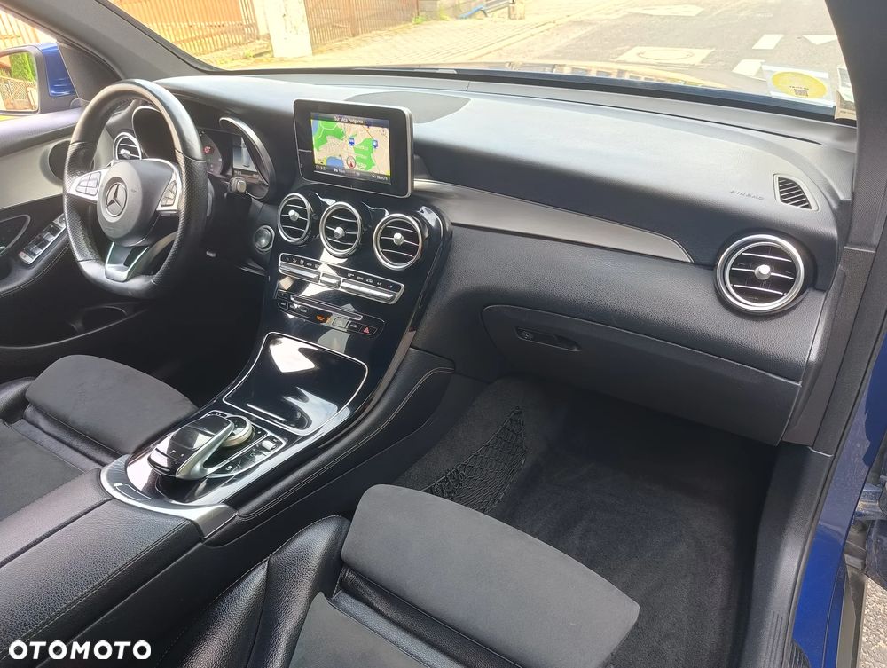 Mercedes-Benz GLC 220 d 4Matic 9G-TRONIC AMG Line - 19