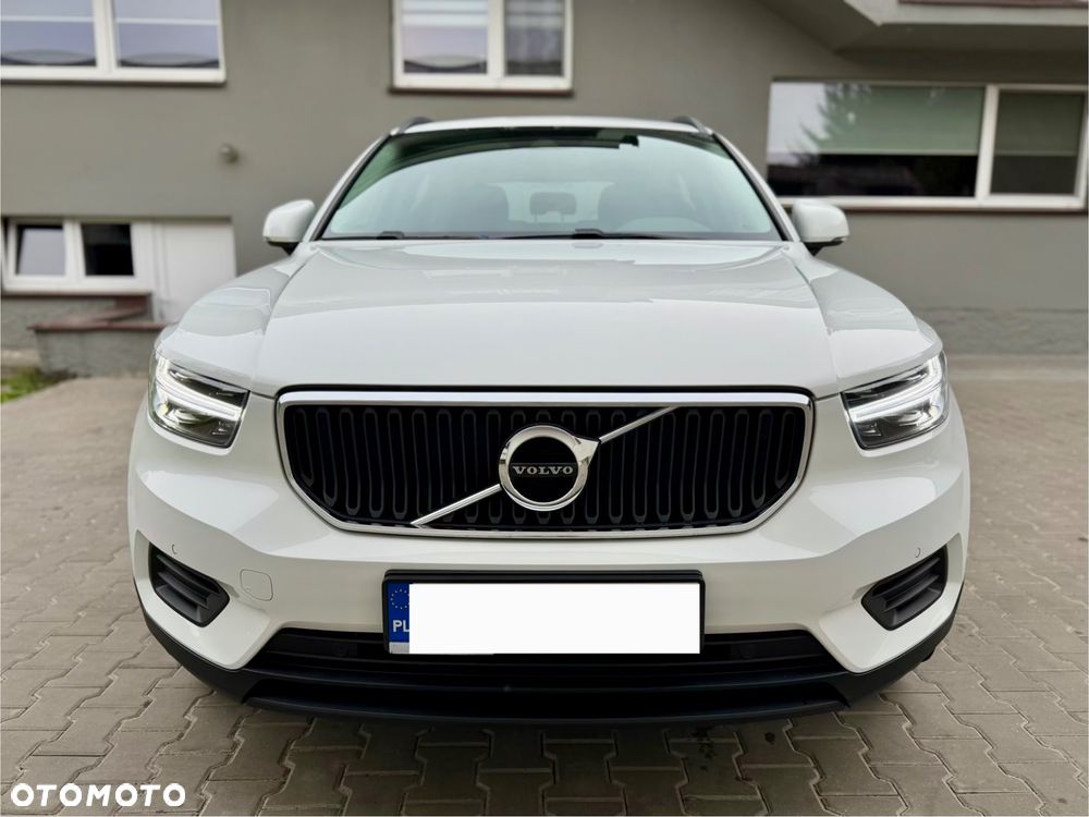 Volvo XC 40 T3 Momentum - 2
