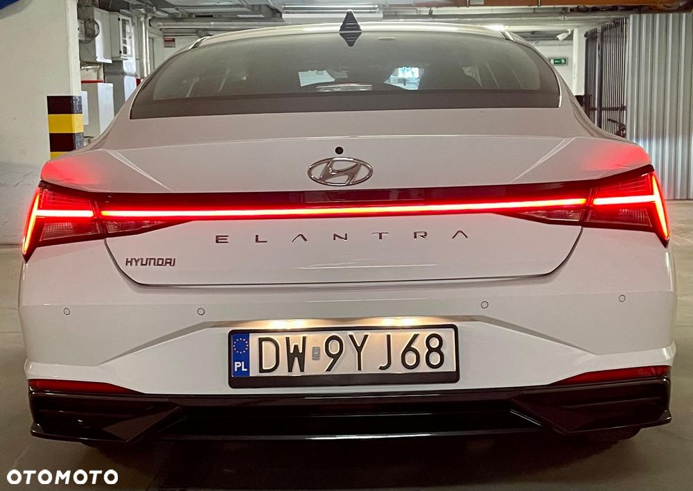 Hyundai Elantra 1.6 Smart CVT - 6