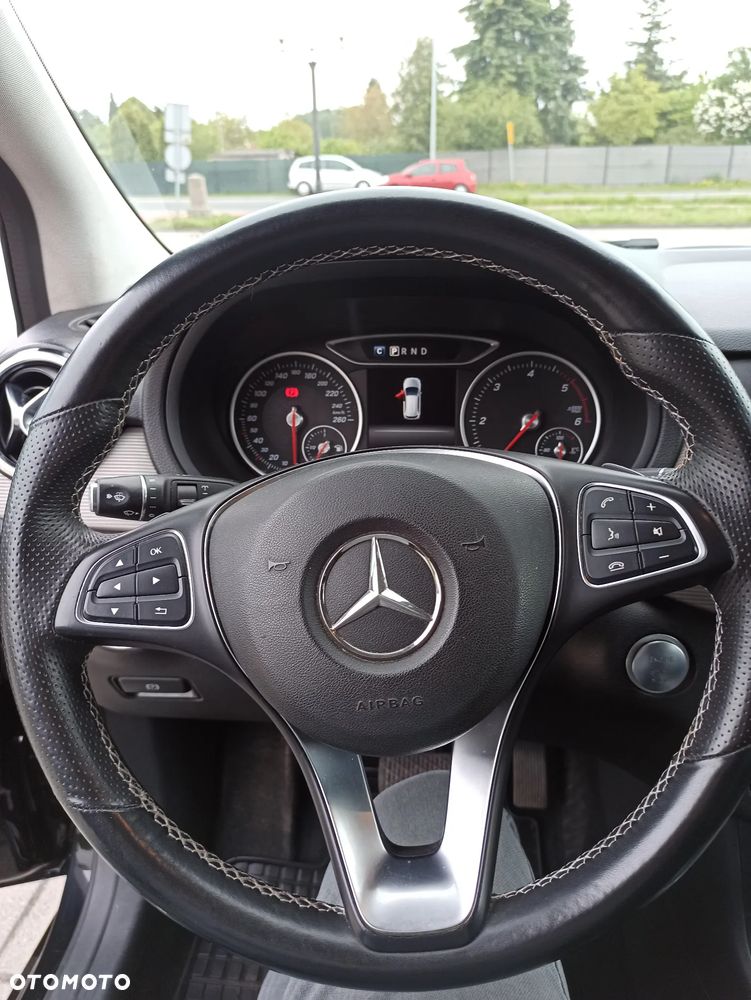 Mercedes-Benz Klasa B 180 (CDI) d 7G-DCT AMG Line - 15
