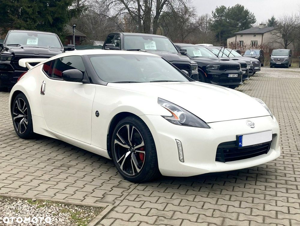 Nissan 370 Z - 6