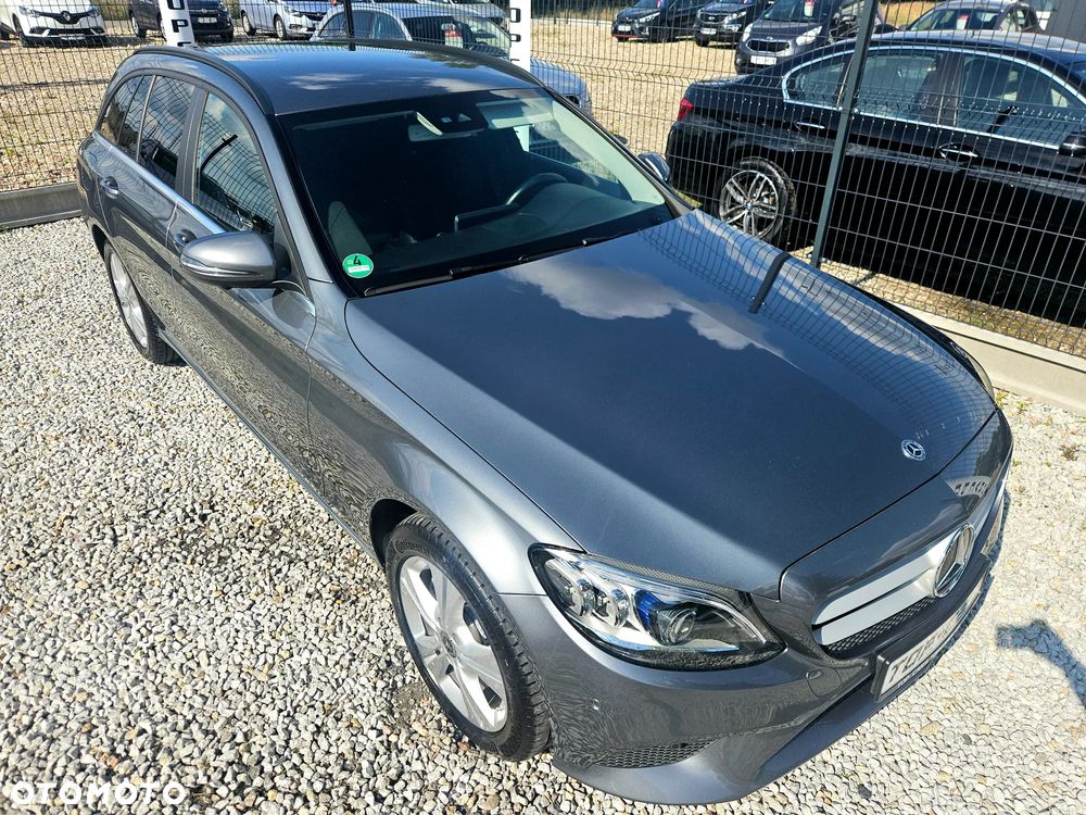 Mercedes-Benz Klasa C 220 d 4Matic T 9G-TRONIC - 13