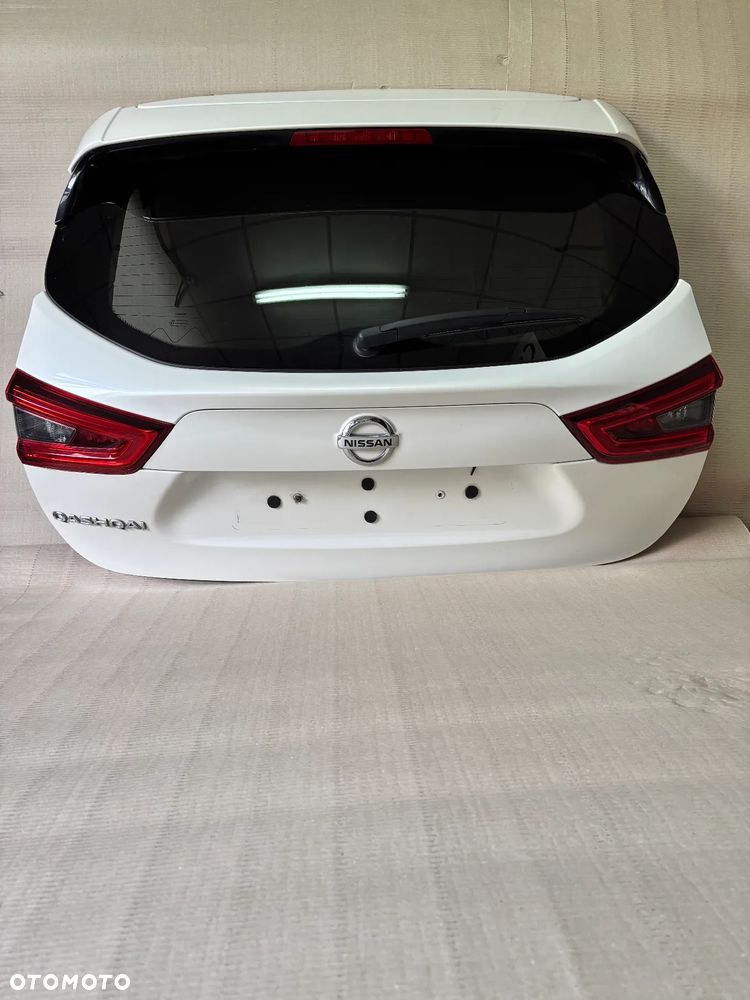 Klapa bagażnika kompletna Tył tylna Nissan Qashqai J11 LIFT kamera QAB