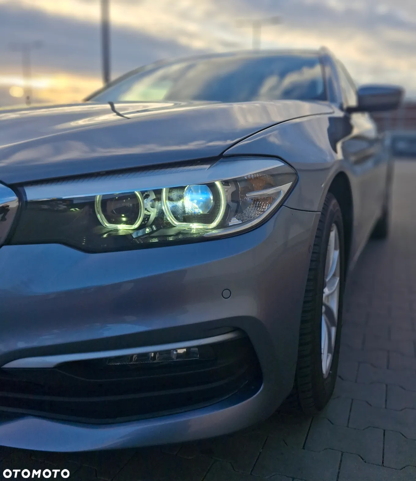 BMW Seria 5 518d Sport Line - 31