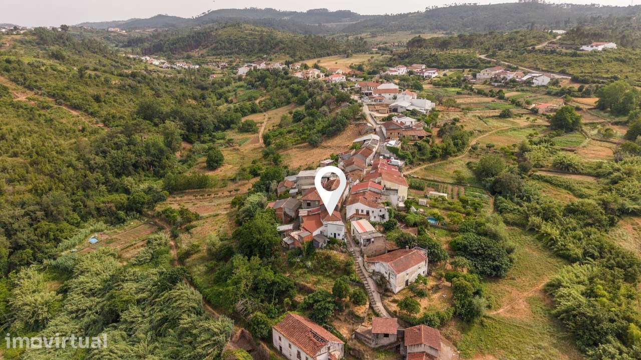 Moradia T3 em Almalaguês - Grande imagem: 2/32