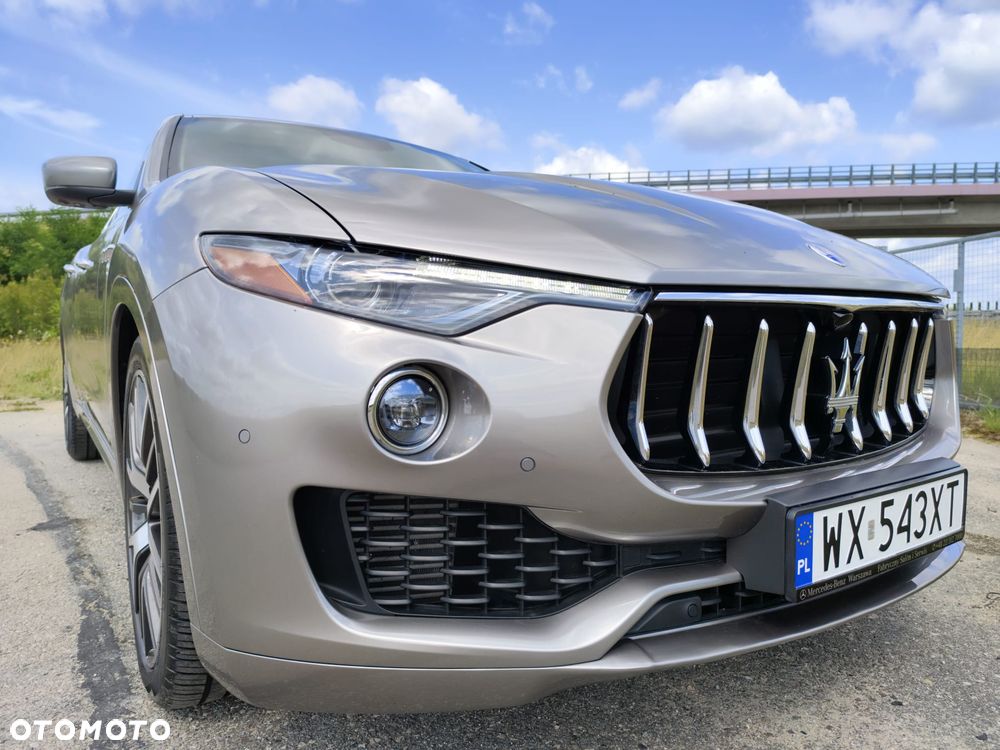 Maserati Levante S Q4 - 12