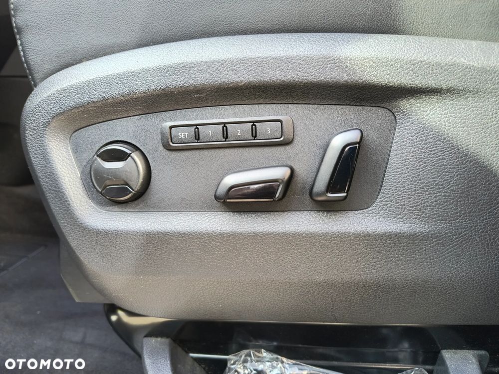 Volkswagen Multivan ver-2-0-tdi-l1-highline-dsg - 9