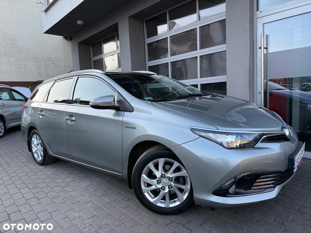 Toyota Auris Hybrid 135 Comfort - 1