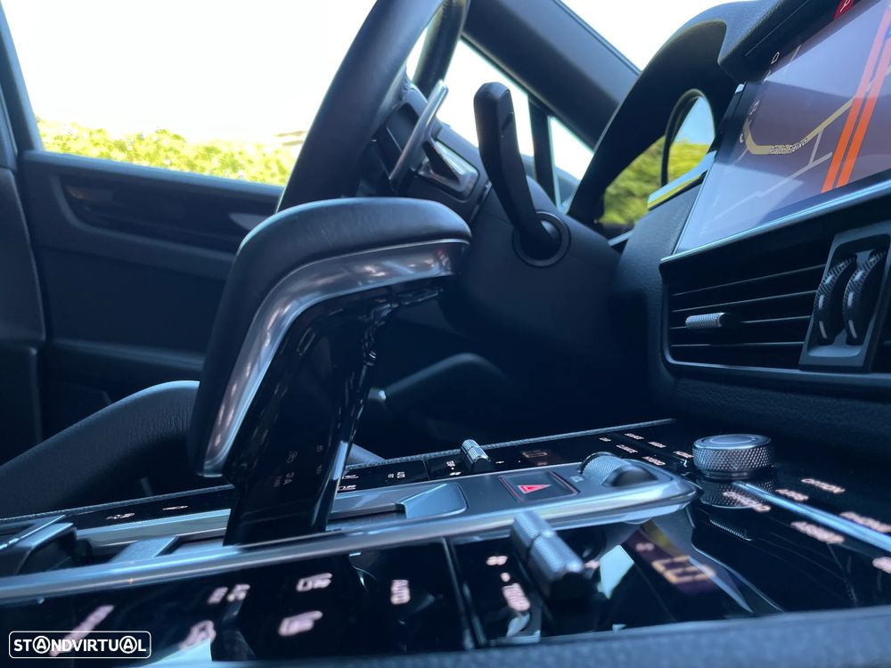 Porsche Cayenne Coupé E-Hybrid - 53