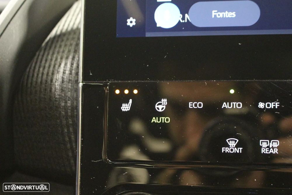 Subaru Solterra Platinum Plus - 37