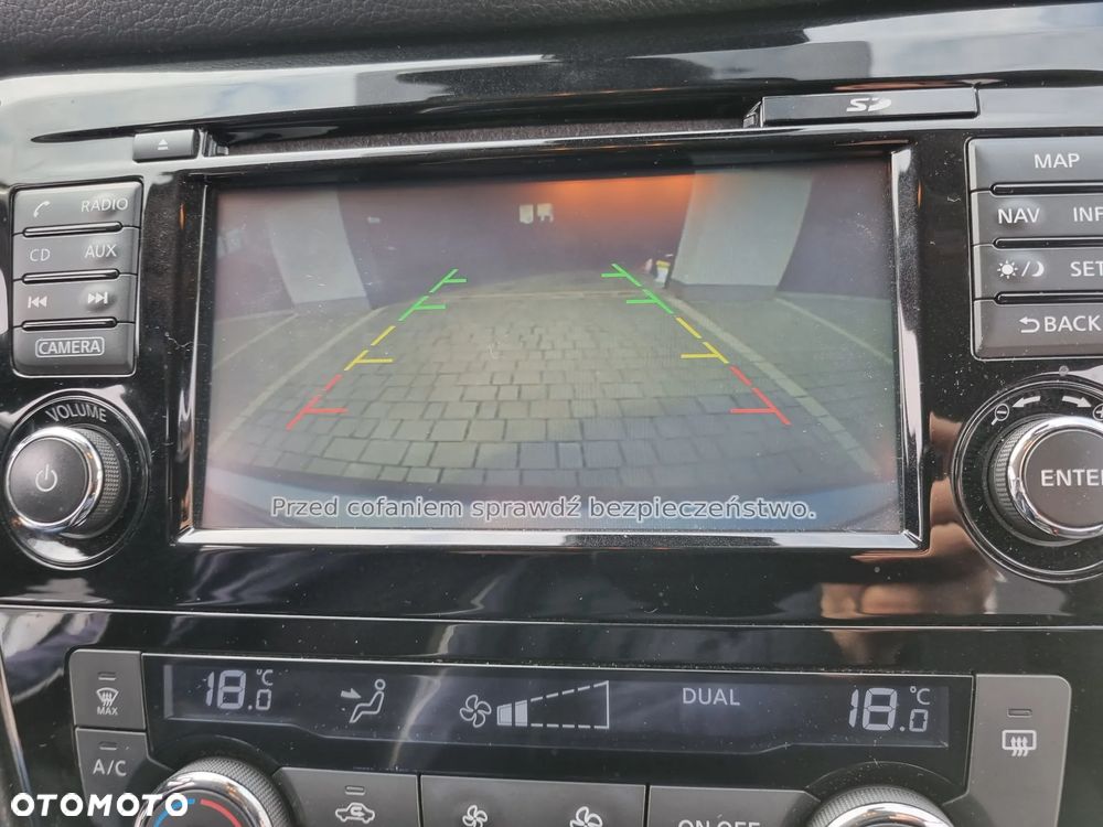 Nissan Qashqai 1.6 dCi Tekna S&S - 11