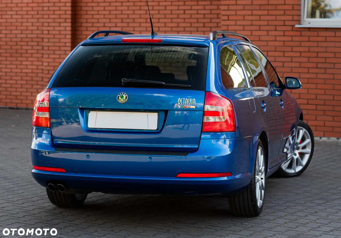 Skoda Octavia Combi 2.0 TSI RS - 12