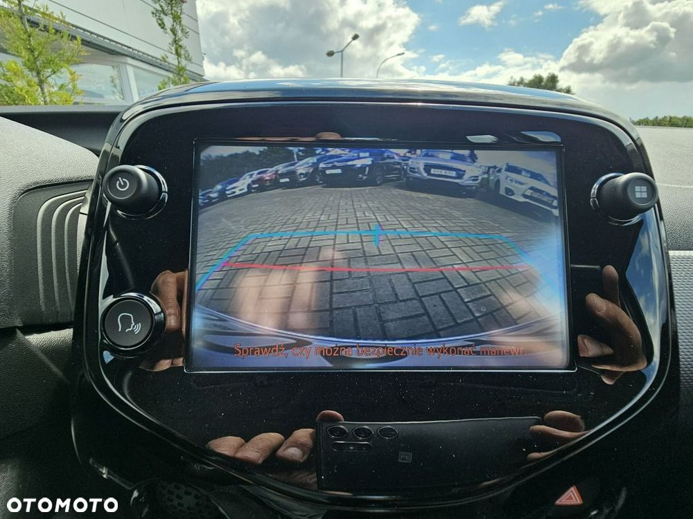 Toyota Aygo x-play touch - 29