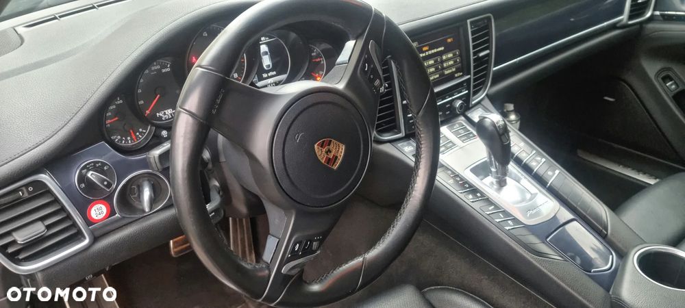 Porsche Panamera - 7