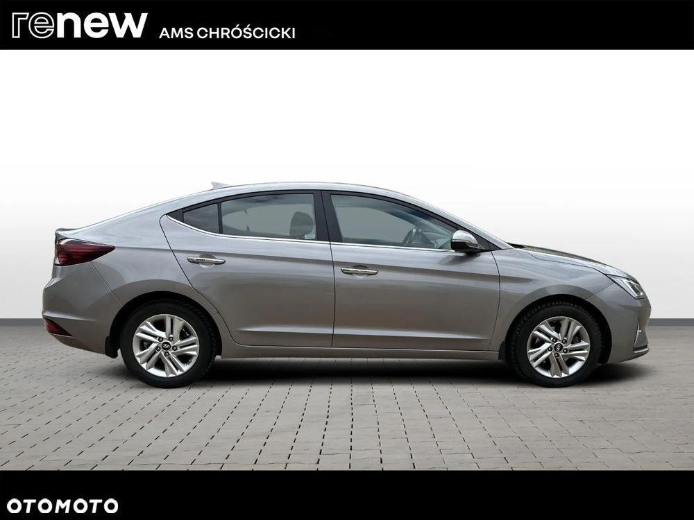 Hyundai Elantra 1.6 Comfort Premiere - 7
