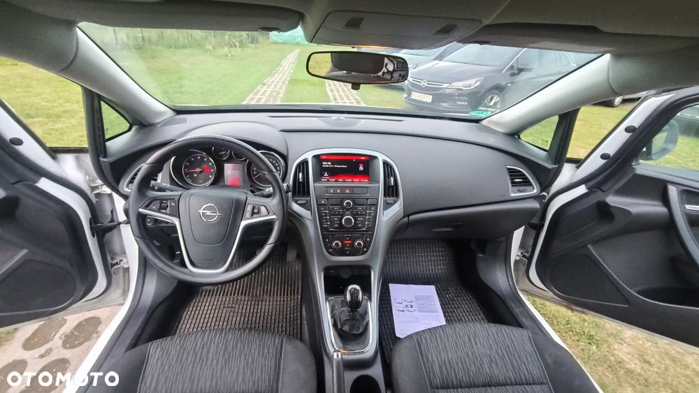 Opel Astra 1.6 Enjoy - 12