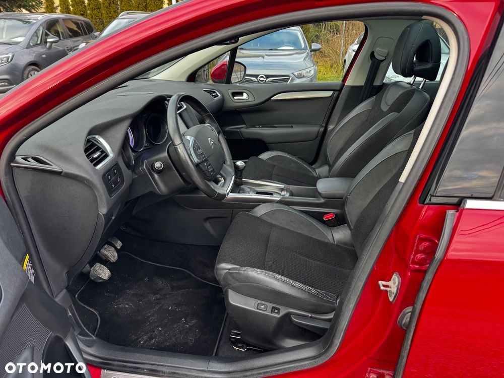 Citroën C4 VTi 120 Exclusive - 26