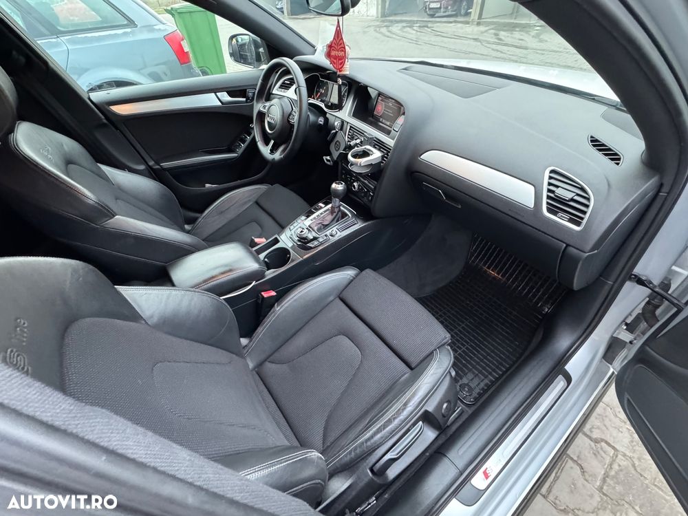 Audi A4 2.0 TDI DPF multitronic S line Sportpaket - 27