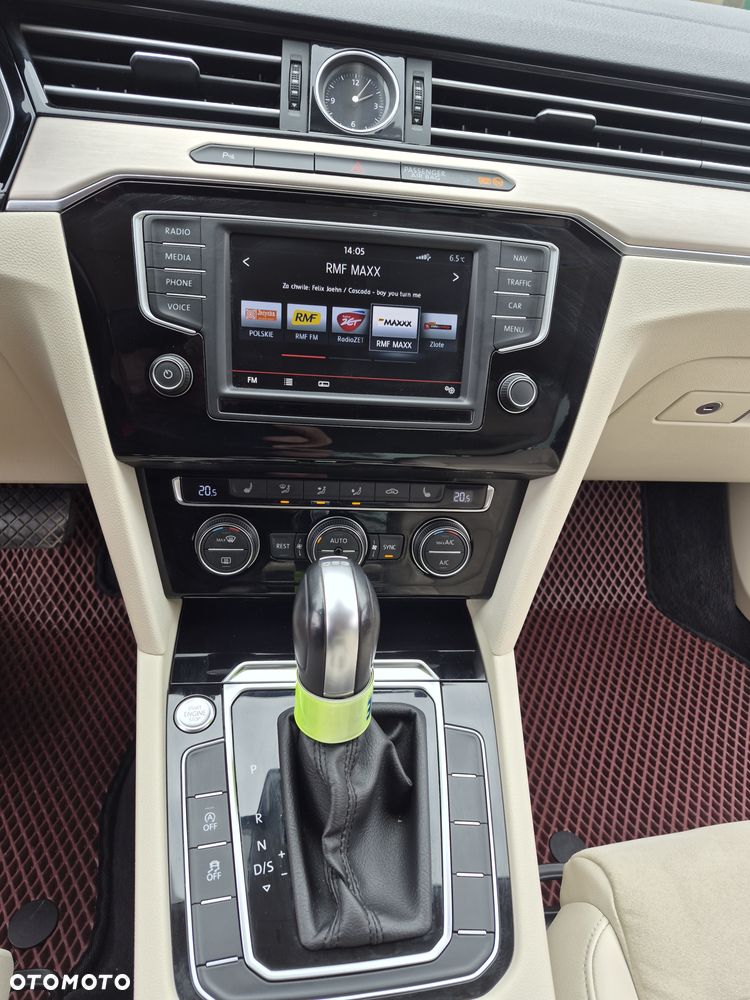 Volkswagen Passat 1.8 TSI BMT Comfortline DSG - 11