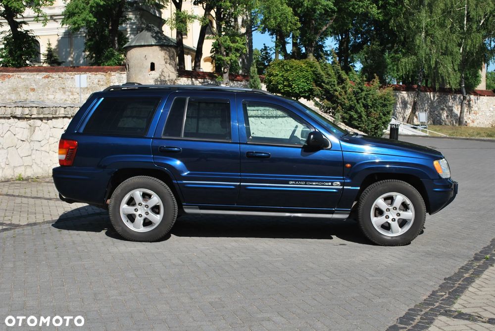 Jeep Grand Cherokee - 8