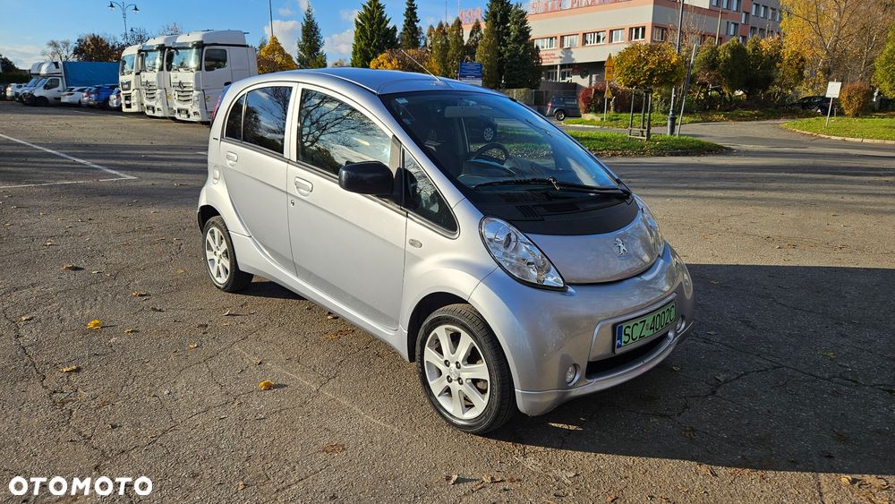Peugeot iOn High Line - 1